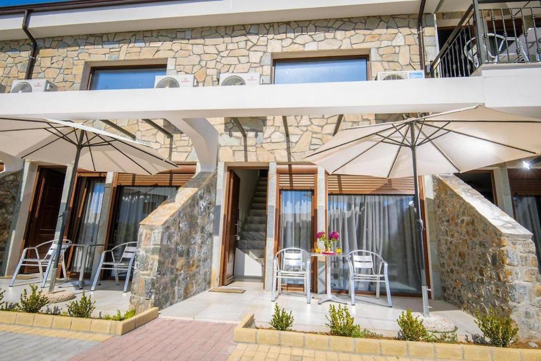 Stone Suites Pefkochori Ngoại thất bức ảnh