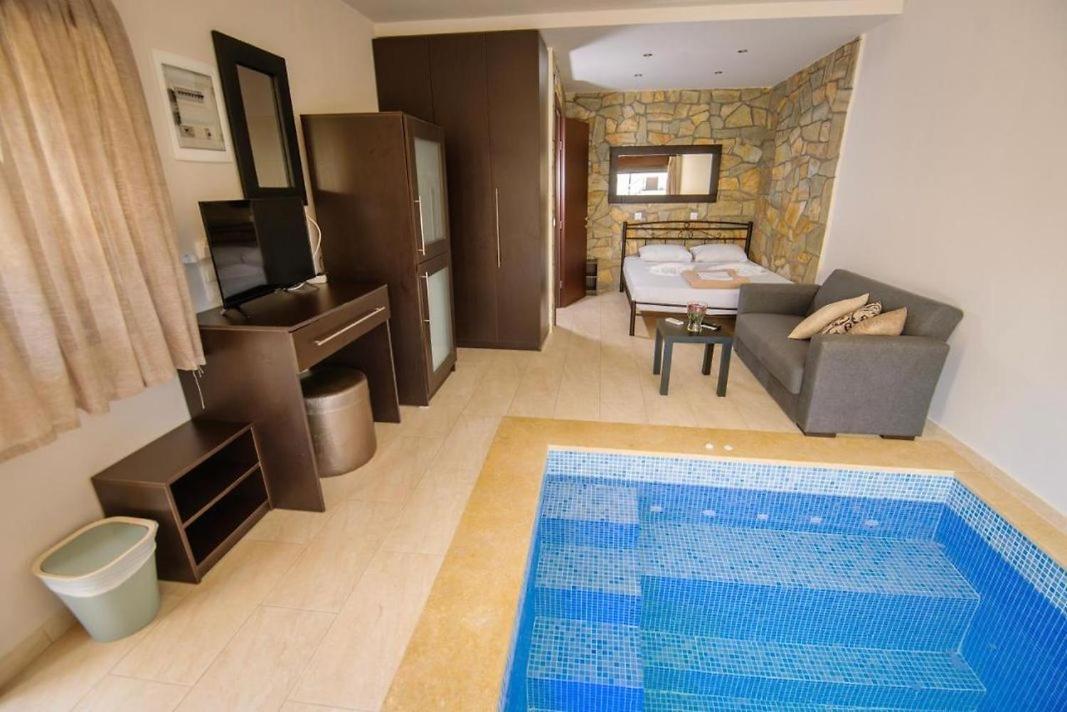Stone Suites Pefkochori Ngoại thất bức ảnh